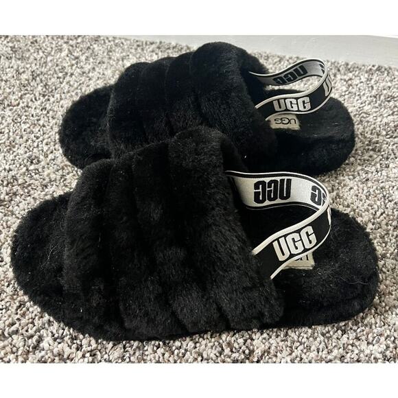 UGG Fluff yeah youth size 3 - Picture 1 of 5